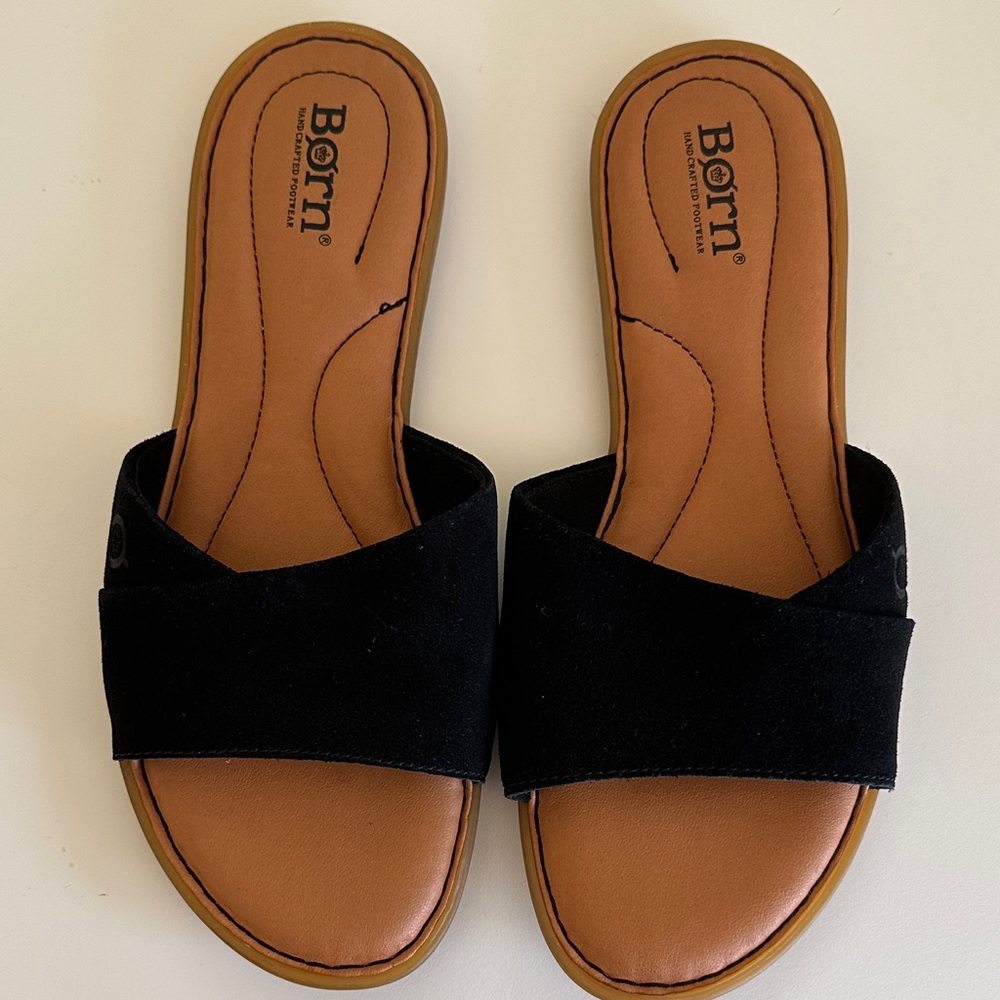 New Born Gudena Slide Suede Sandals. Black. 
Size 8M.